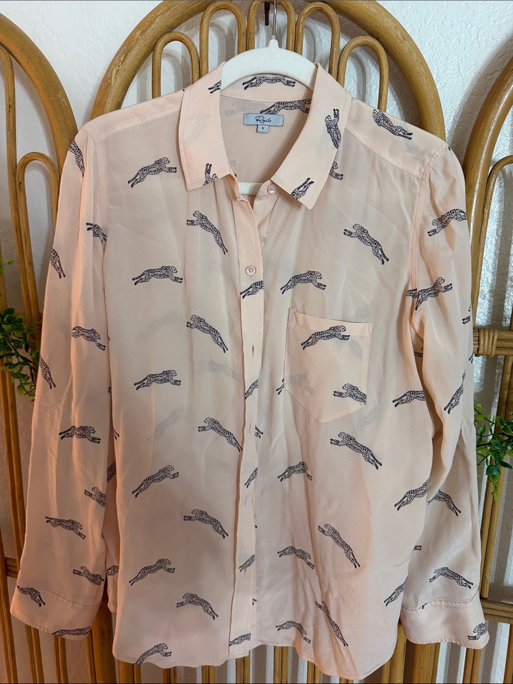 Rails Men Button-Down Shirt in Peach with Leopard Print